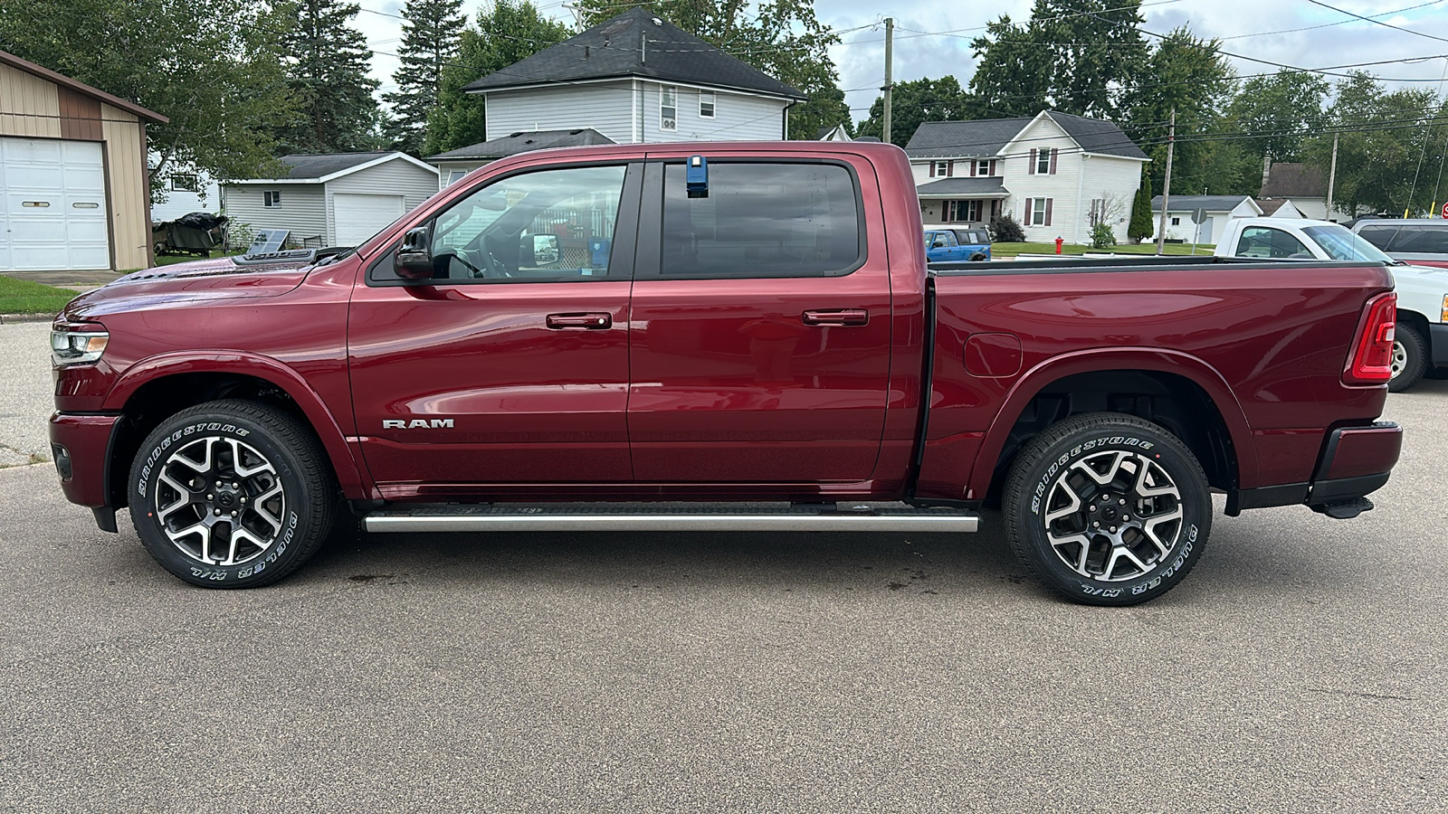 2025 Ram 1500 Laramie 4x4 Crew Cab 57 Box 4