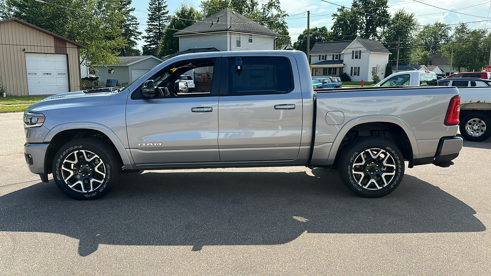 2025 Ram 1500 Laramie 4x4 Crew Cab 57 Box 4