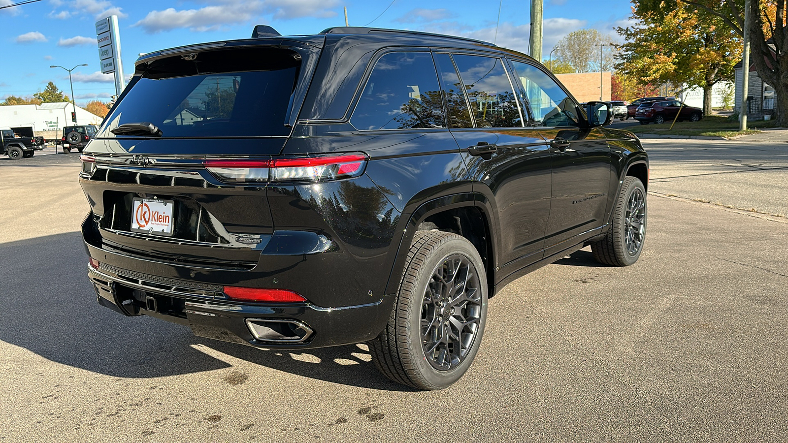 2025 Jeep Grand Cherokee Summit Reserve 8