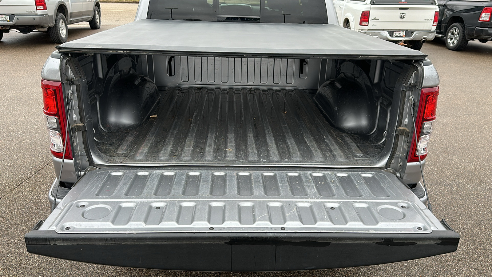 2020 Ram 1500 Big Horn 4x4 Crew Cab 57 Box 8