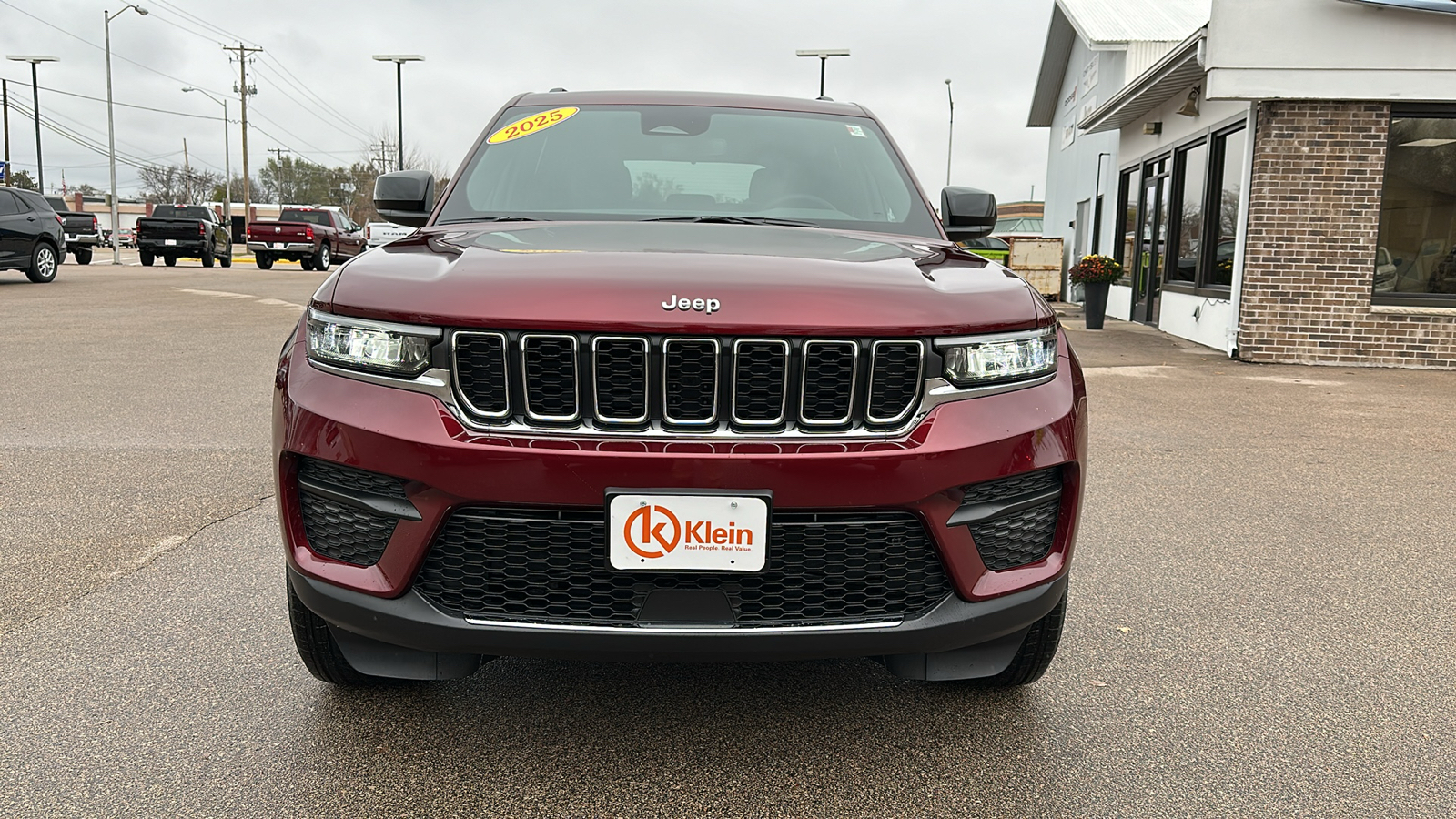 2025 Jeep Grand Cherokee Laredo X 2