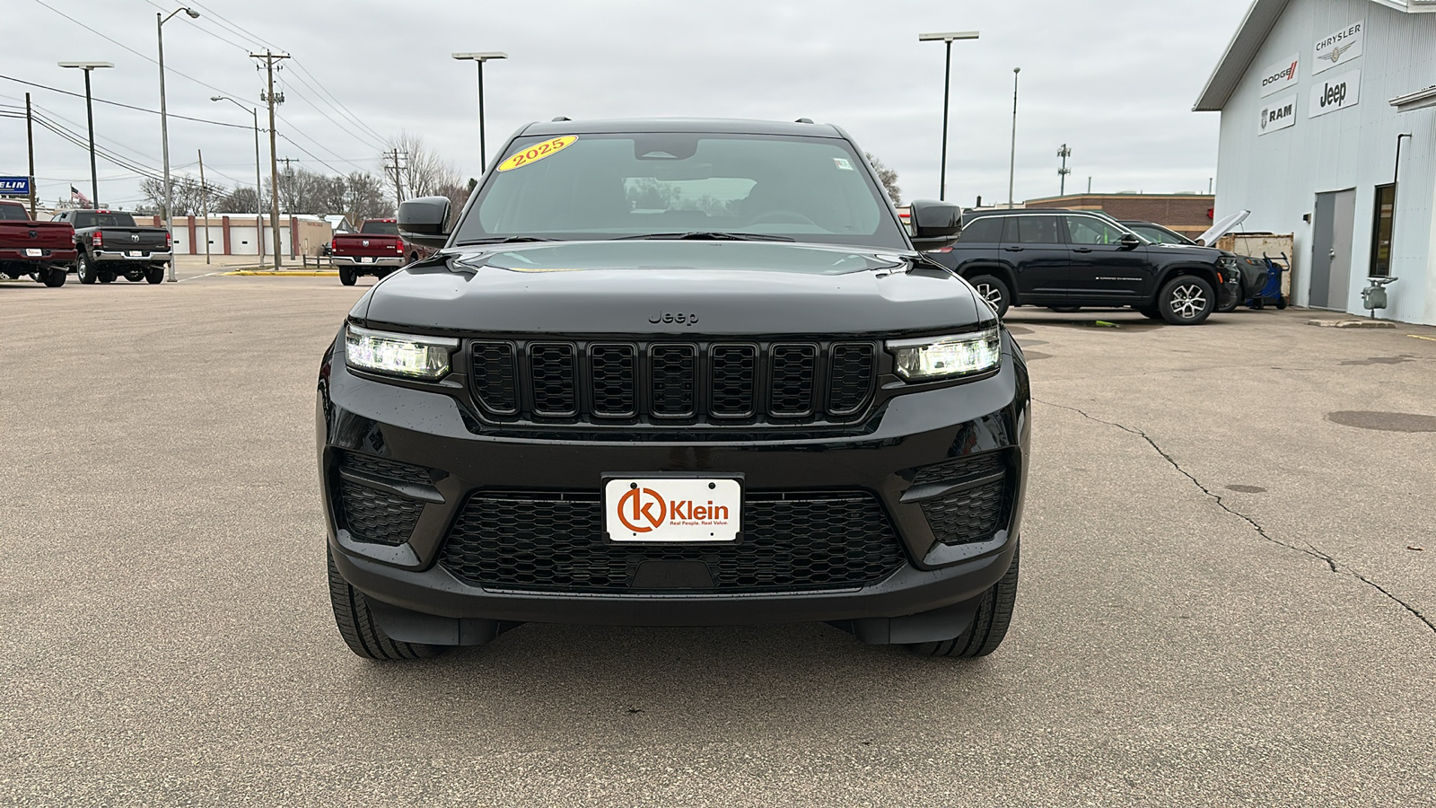 2025 Jeep Grand Cherokee Altitude X 2