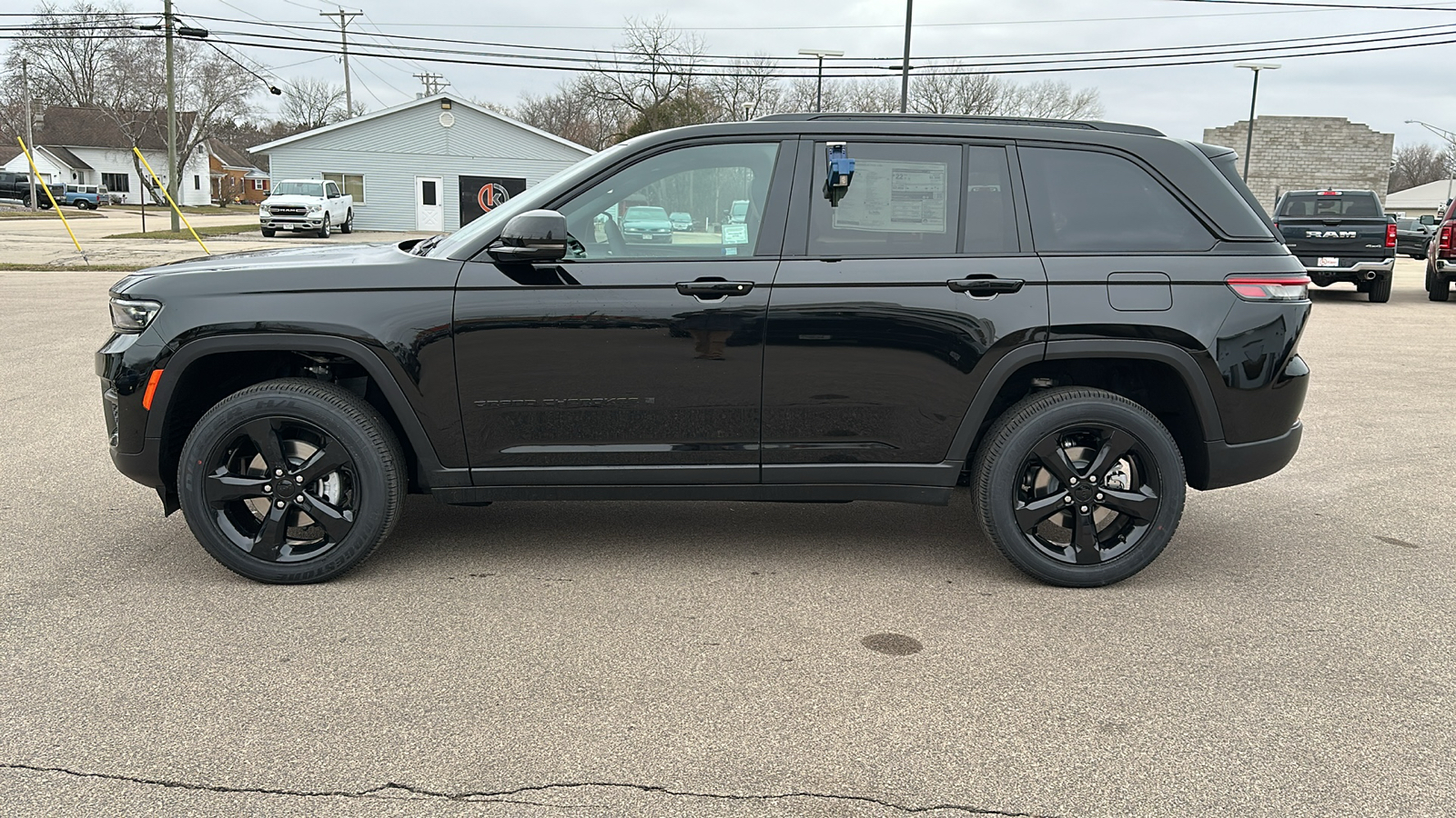 2025 Jeep Grand Cherokee Altitude X 4