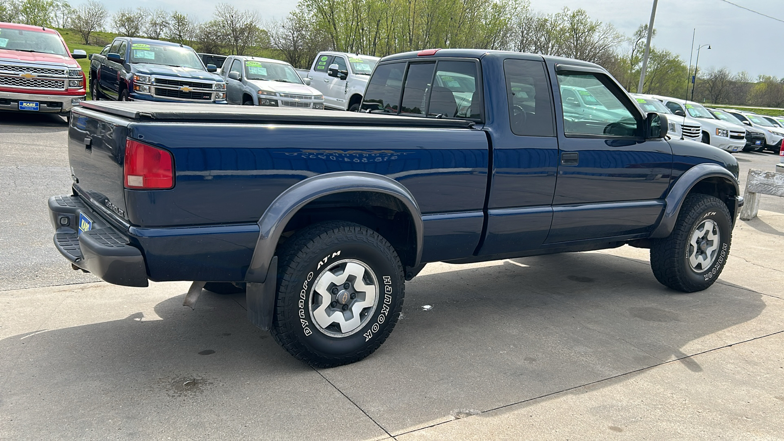 2001 Chevrolet S10 S10 4WD Extended Cab 5