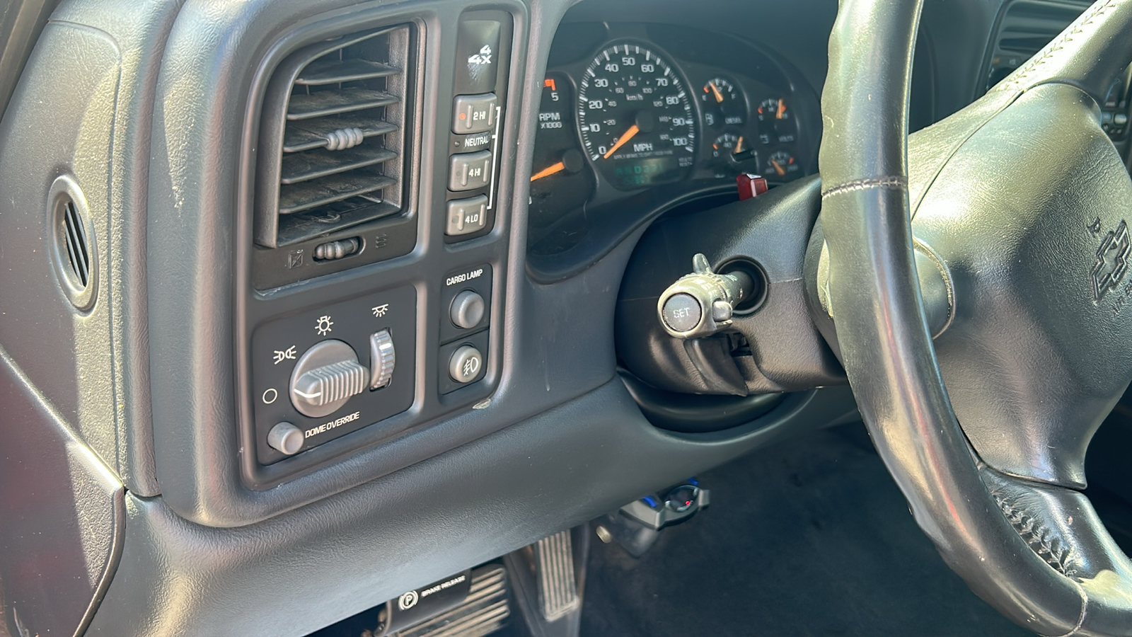 2002 Chevrolet Silverado 2500HD HEAVY DUTY 4WD Crew Cab 27