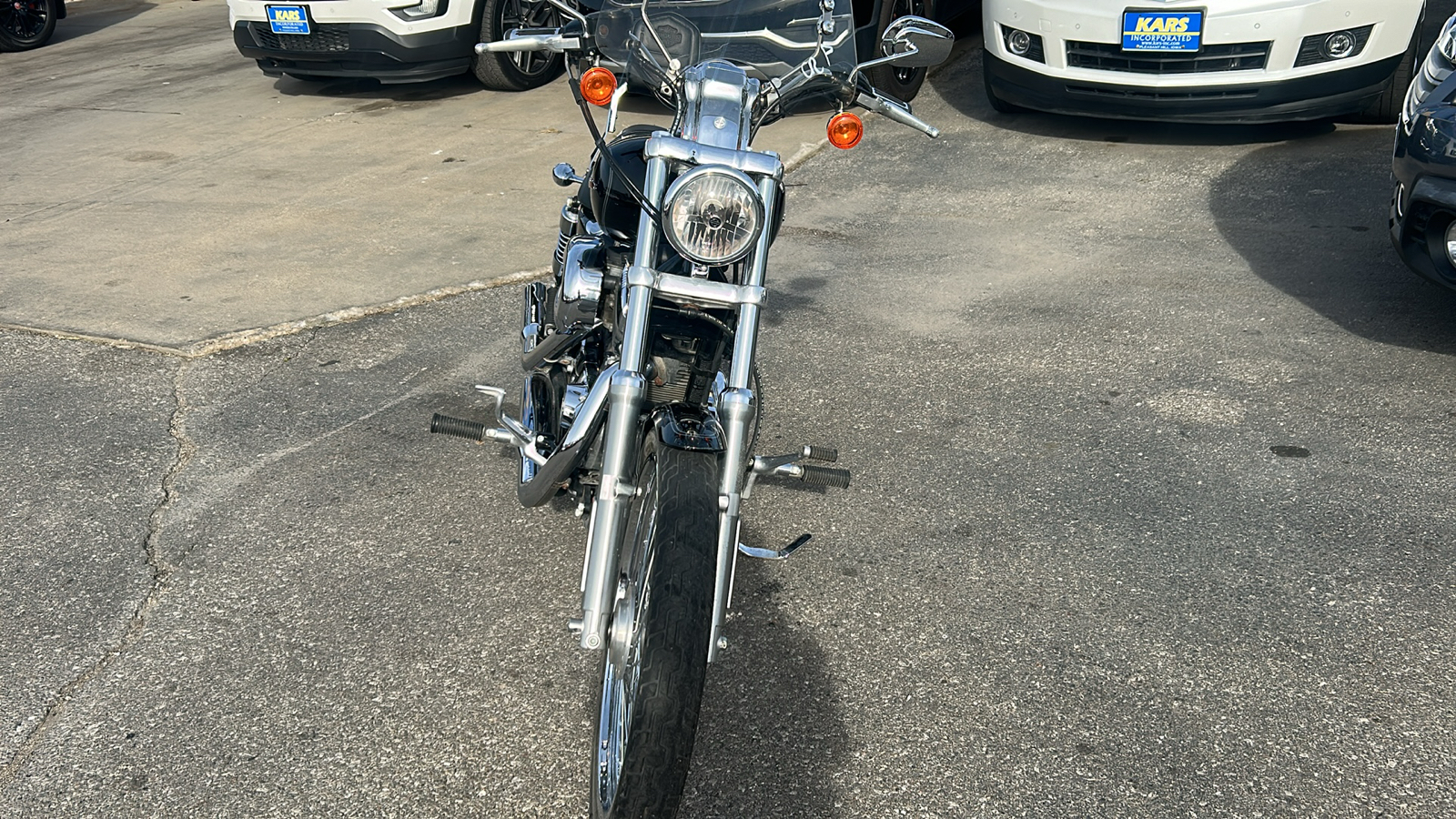 2005 Harley-Davidson Sportster 1200 Custom  3