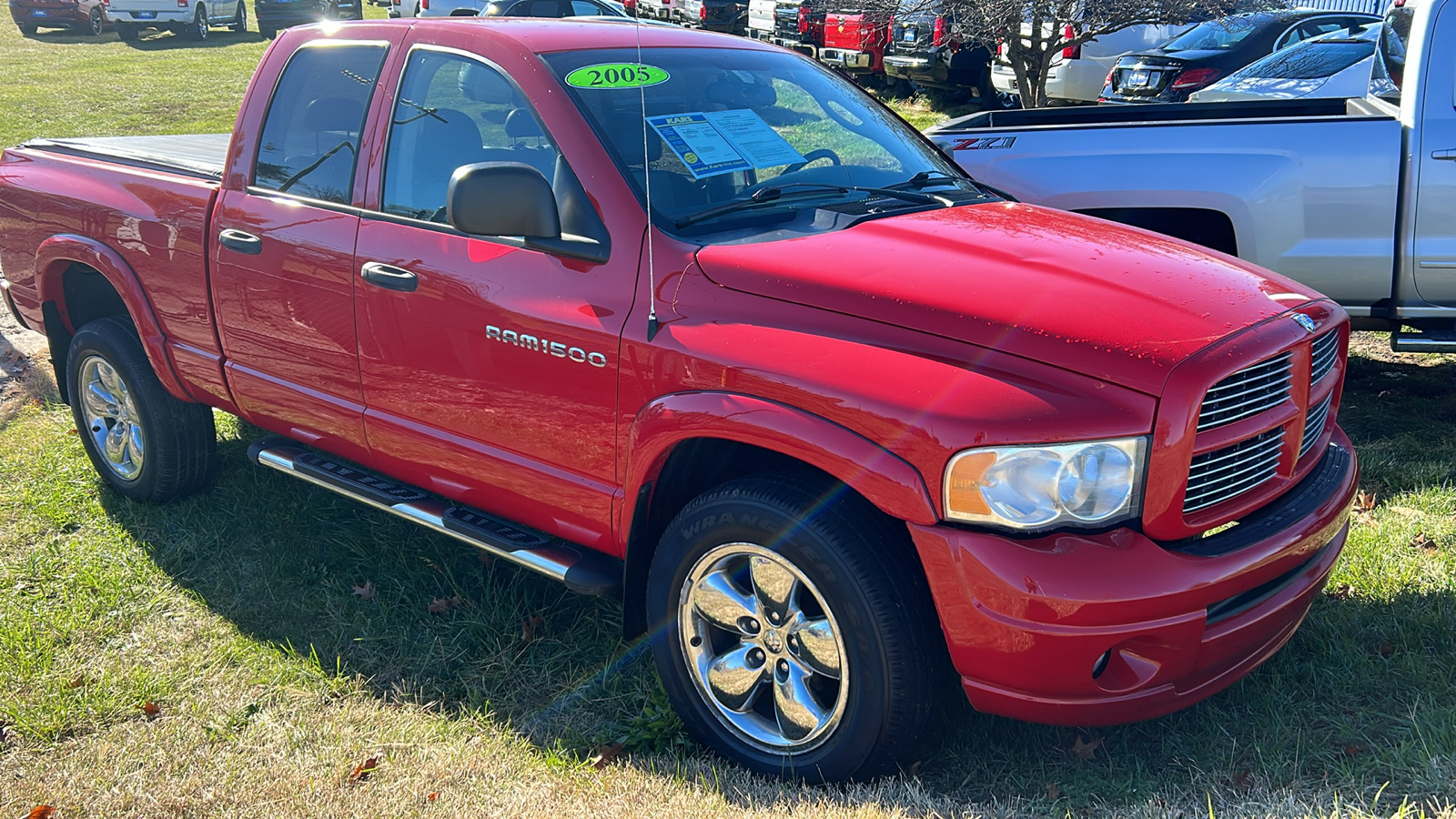 2005 Dodge Ram 1500 ST 4WD Quad Cab 4