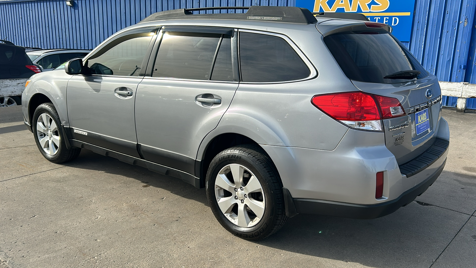 2010 Subaru Outback 2.5I LIMITED 8