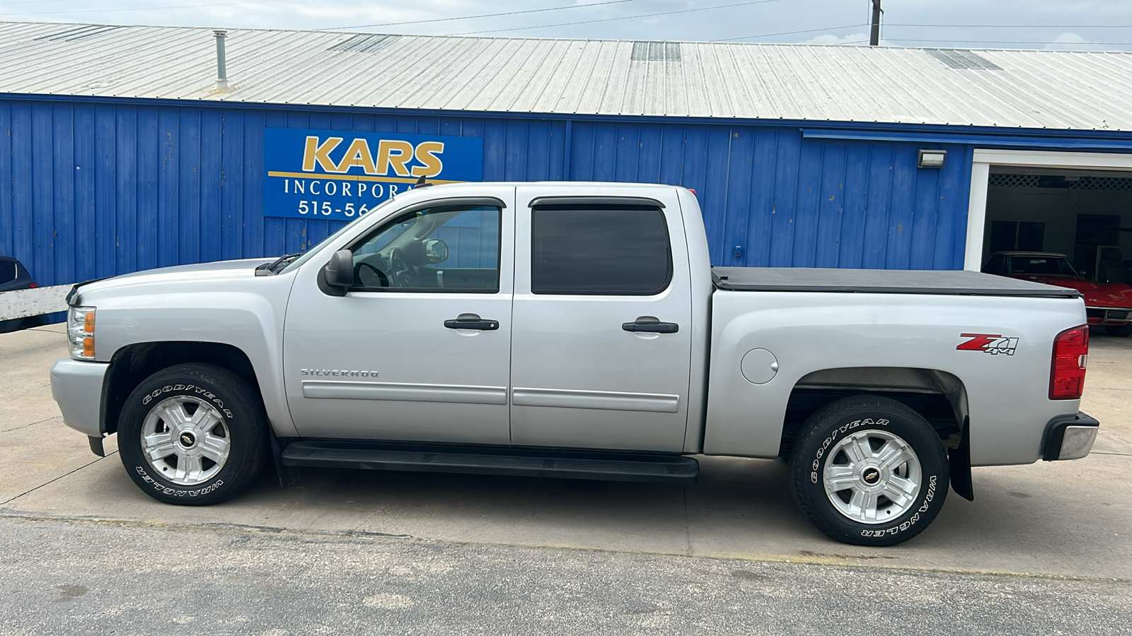 2011 Chevrolet Silverado 1500 LT 4WD Crew Cab 1