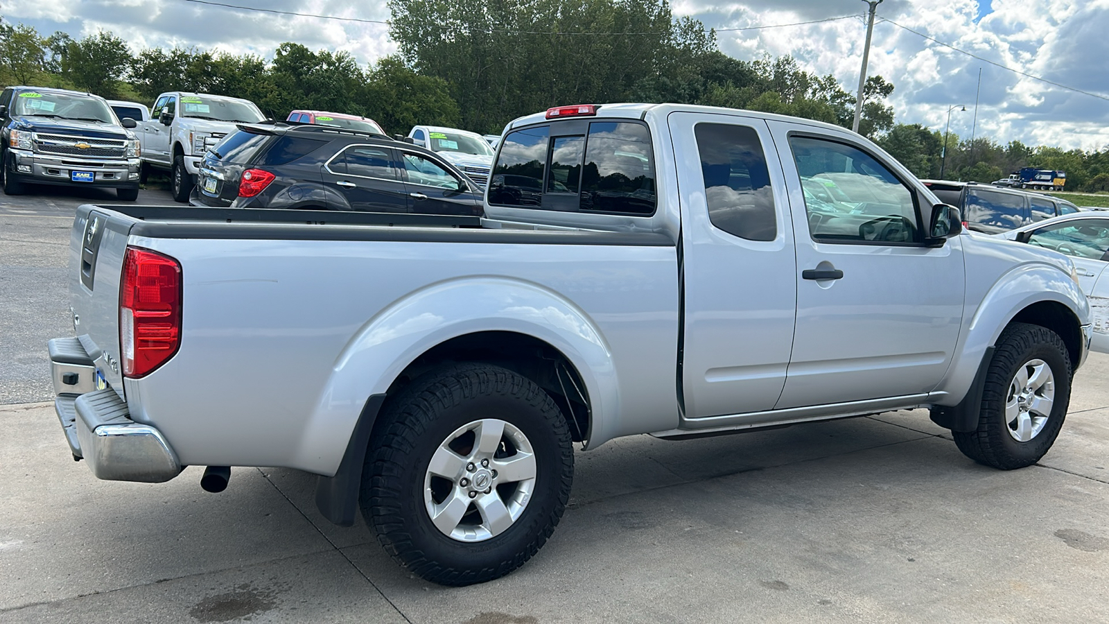 2011 Nissan Frontier SV 4WD 6