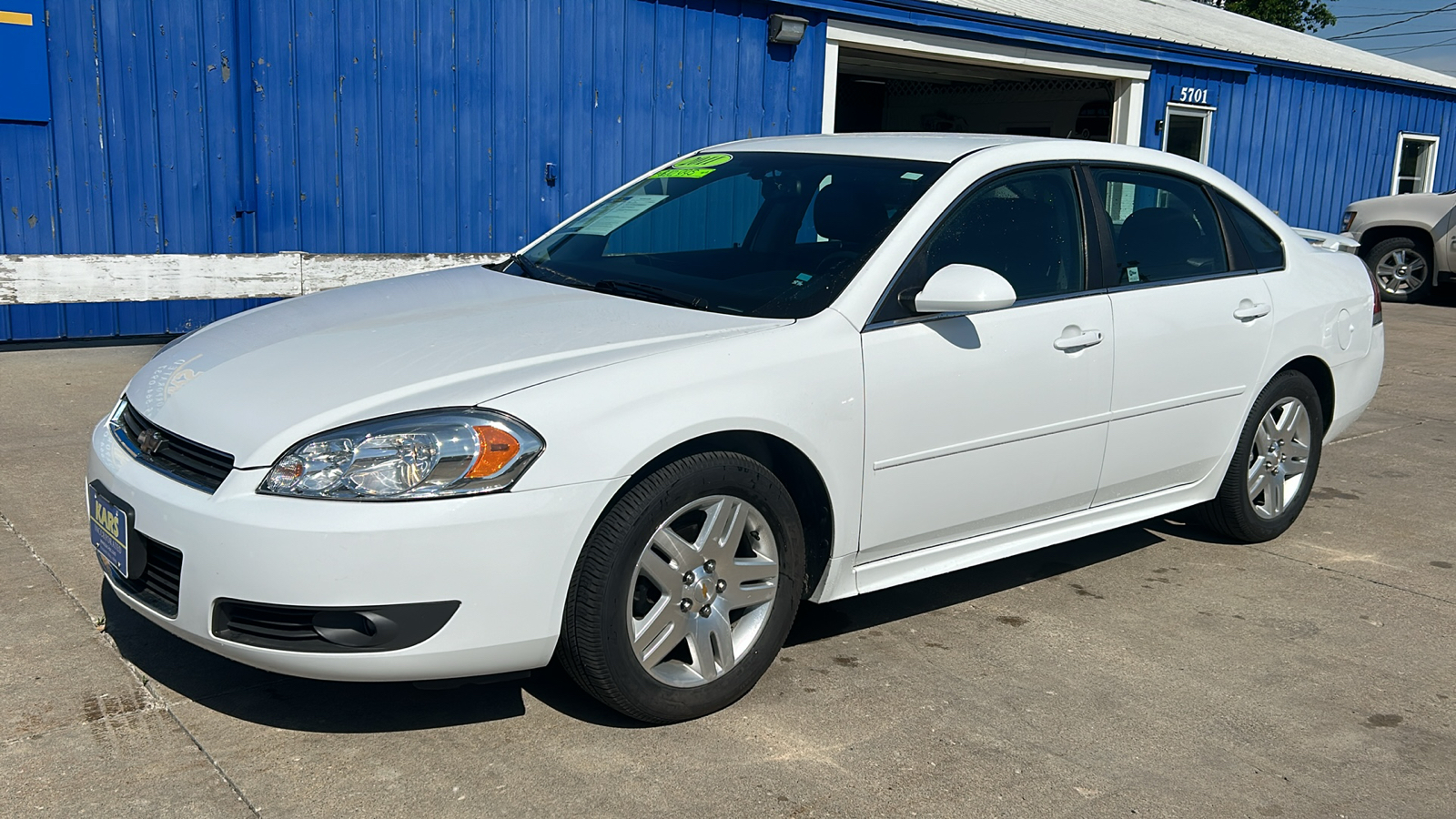 2011 Chevrolet Impala LT 2