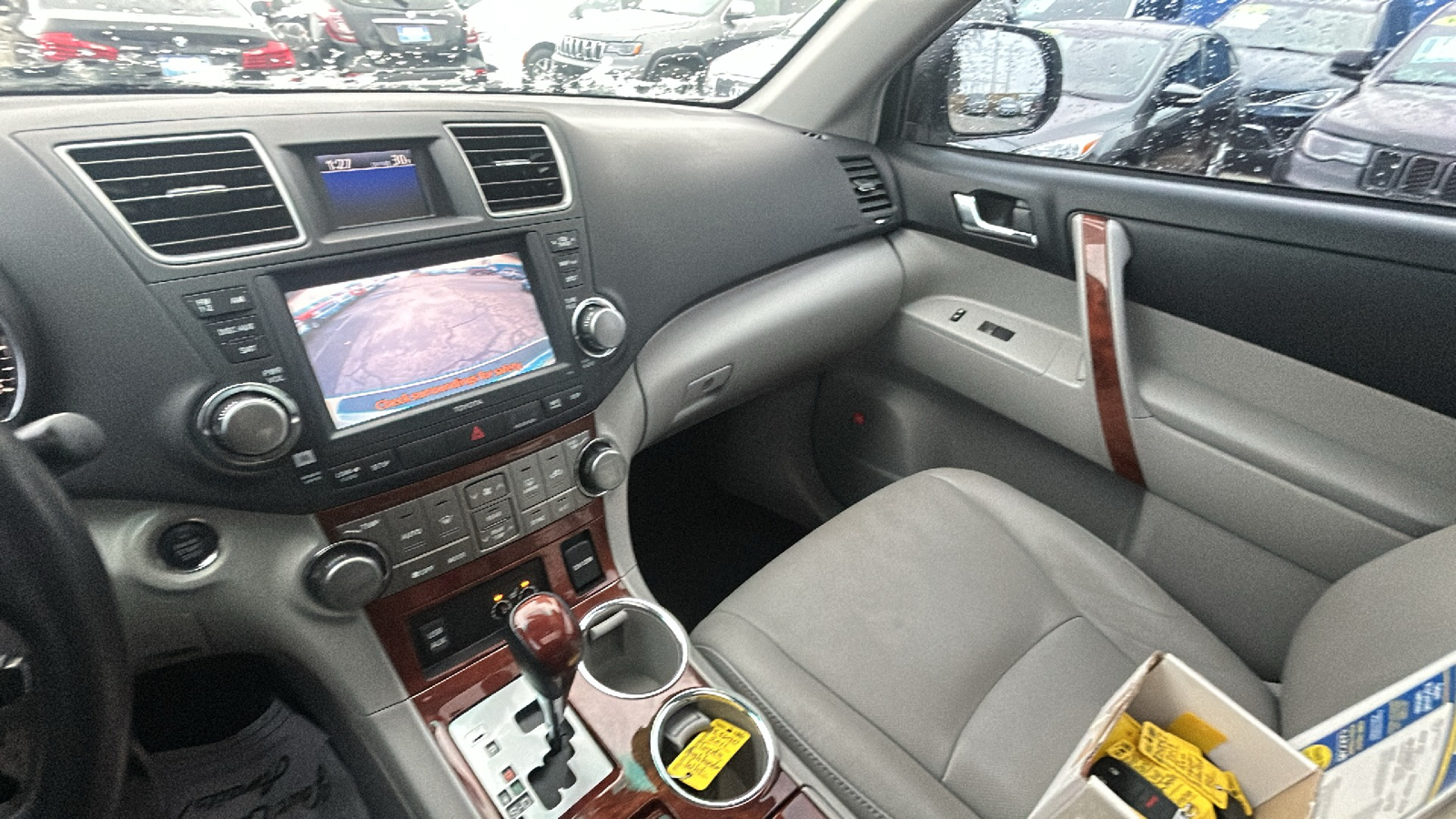 2011 Toyota Highlander LIMITED 35