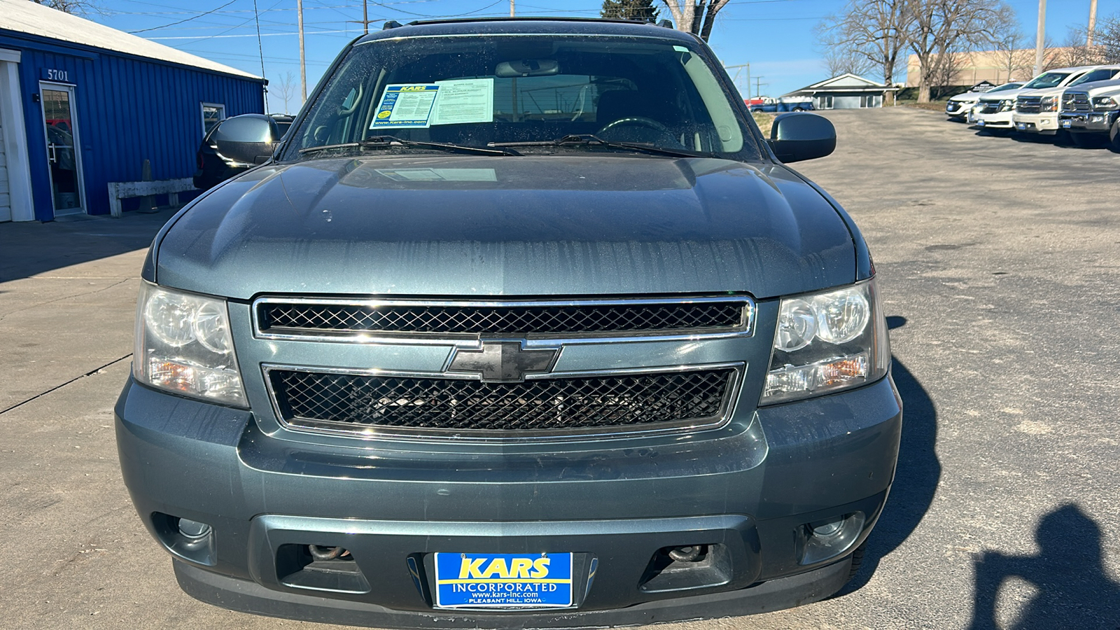 2011 Chevrolet Avalanche LS 4WD Crew Cab 3