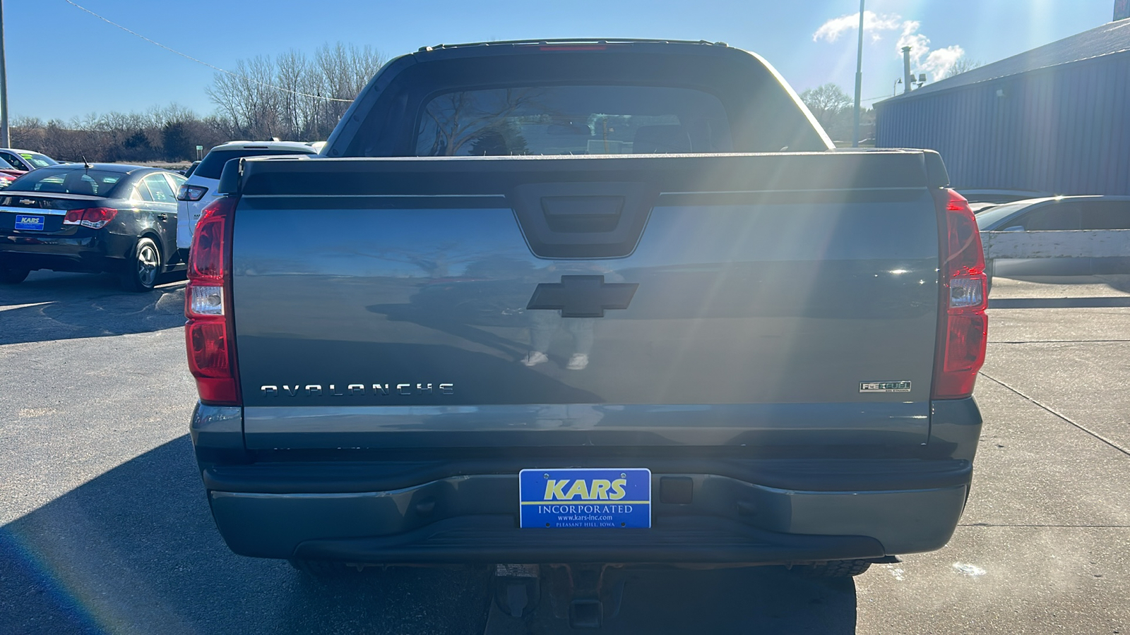 2011 Chevrolet Avalanche LS 4WD Crew Cab 7