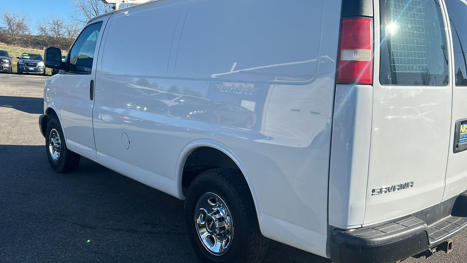 2011 GMC Savana Cargo Van G2500 8