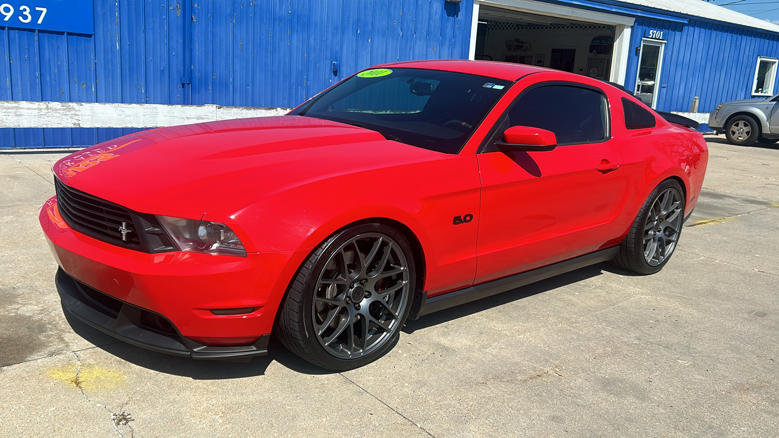 2011 Ford Mustang GT 2