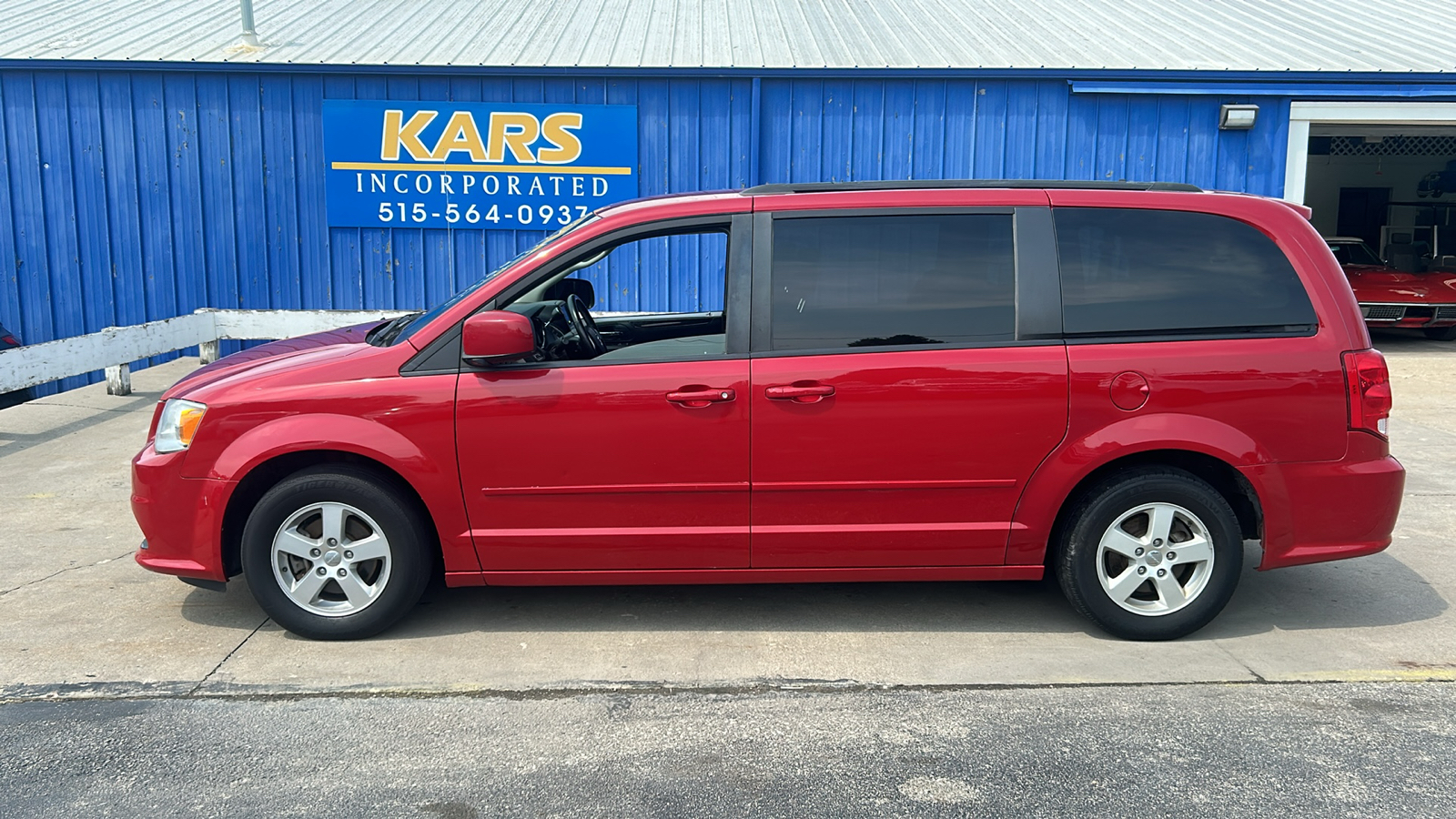 2012 Dodge Grand Caravan SXT 1