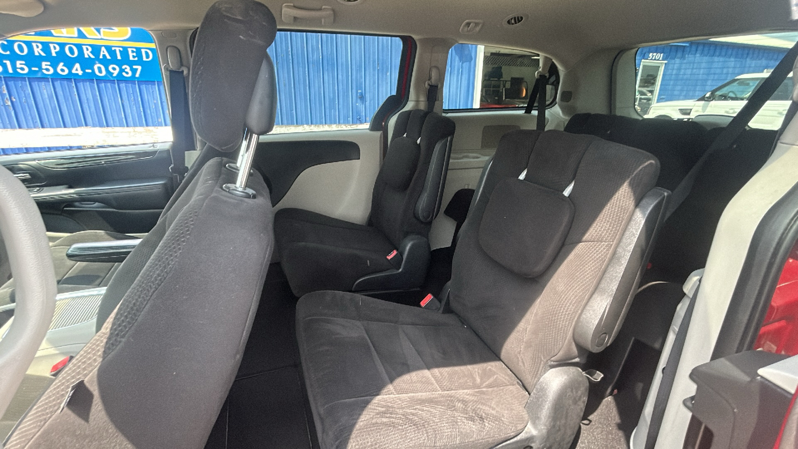 2012 Dodge Grand Caravan SXT 12