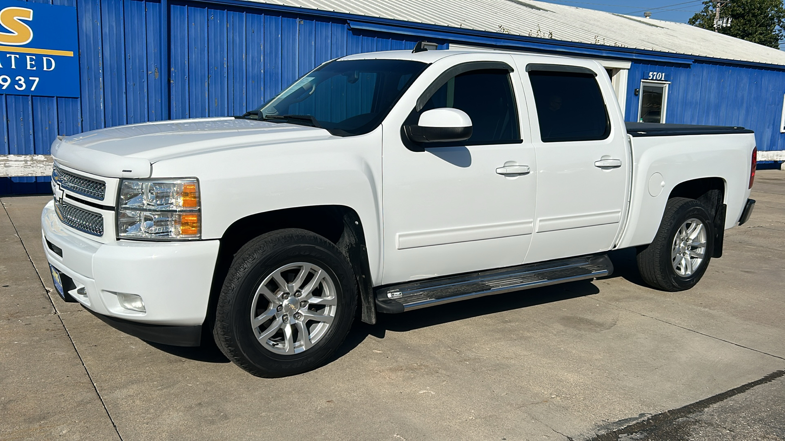 2012 Chevrolet Silverado 1500 LTZ 4WD Crew Cab 2