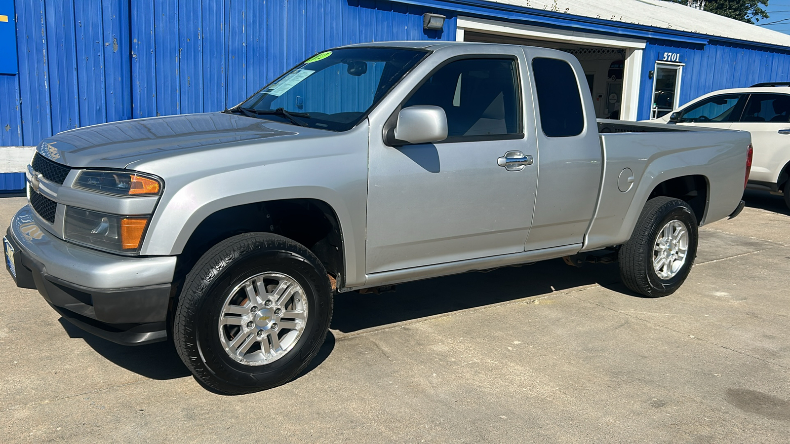 2012 Chevrolet Colorado LT 4WD Extended Cab 2