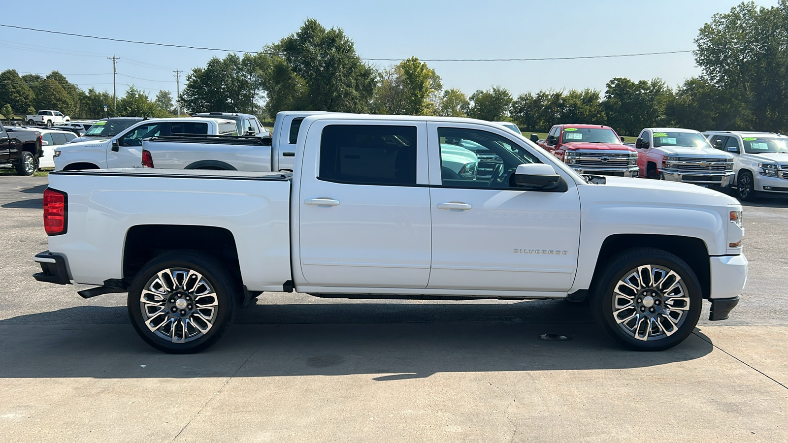 2018 Chevrolet Silverado 1500 LT 4WD Crew Cab 5