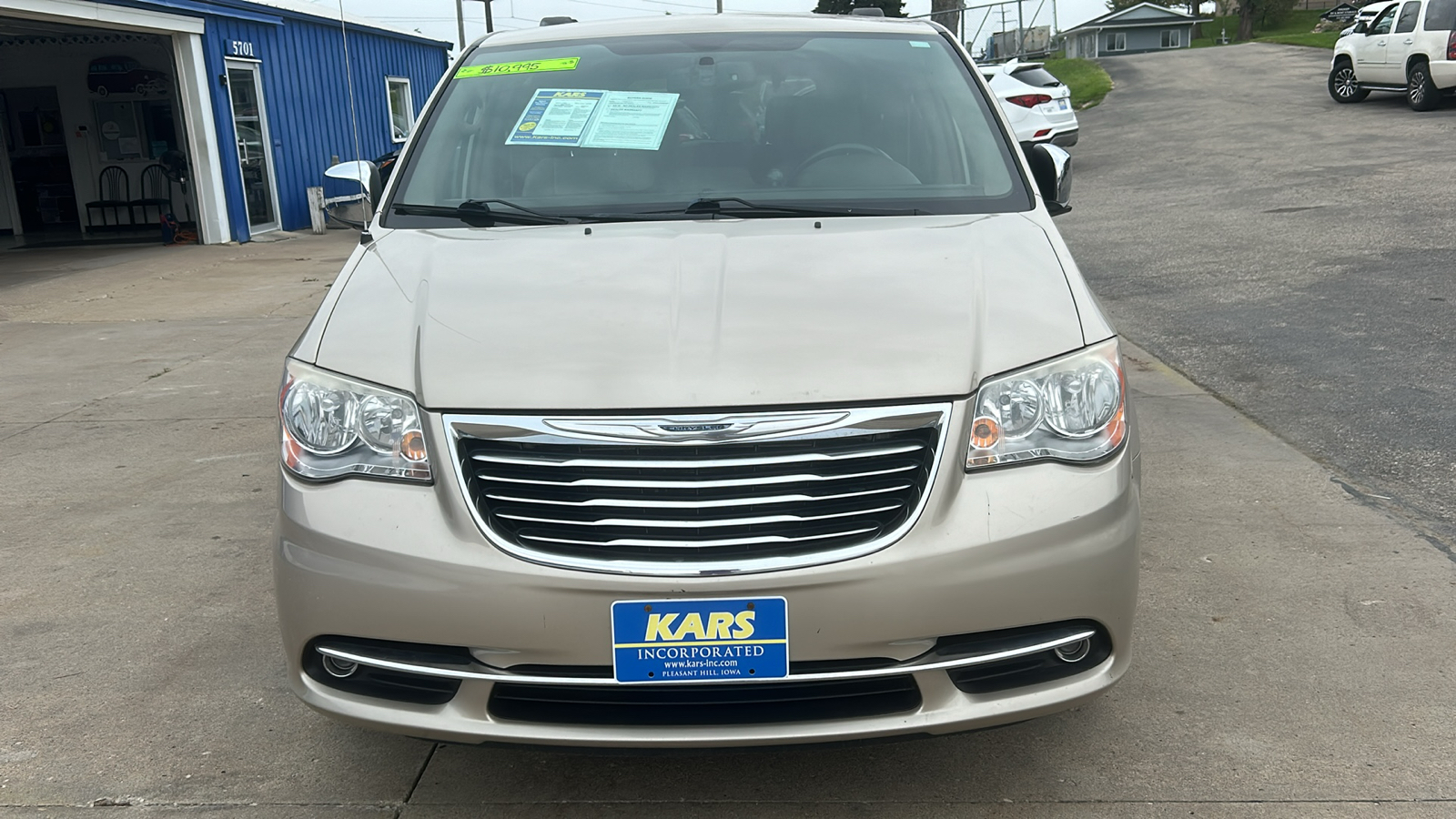 2013 Chrysler Town & Country TOURING L 3