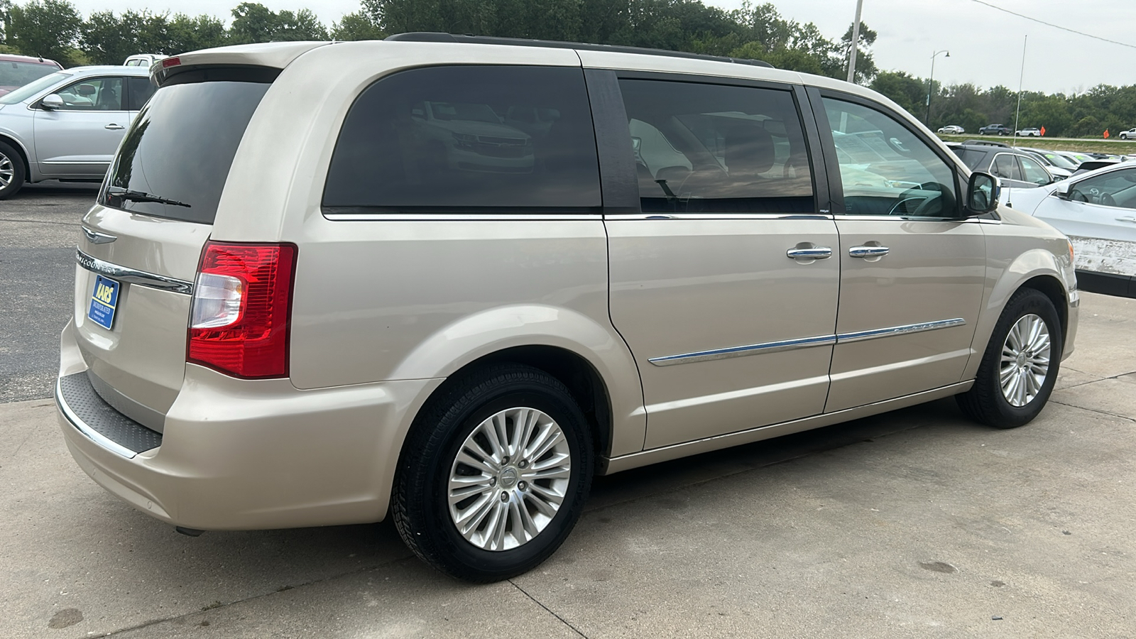 2013 Chrysler Town & Country TOURING L 6