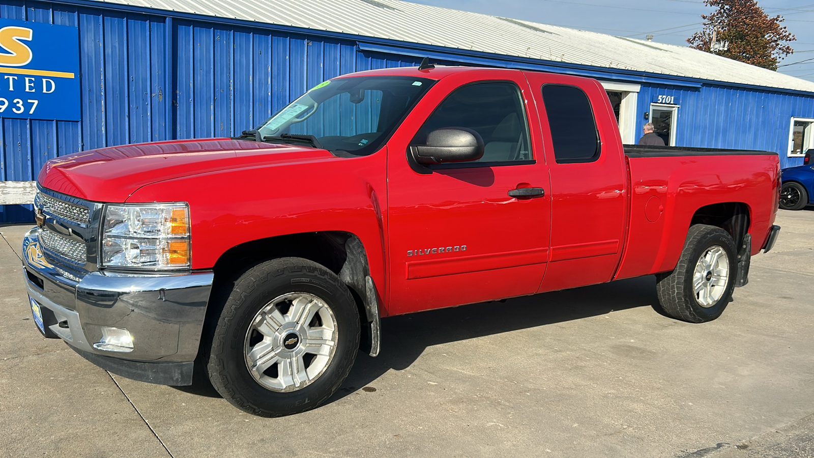 2013 Chevrolet Silverado 1500 LT 4WD Extended Cab 2