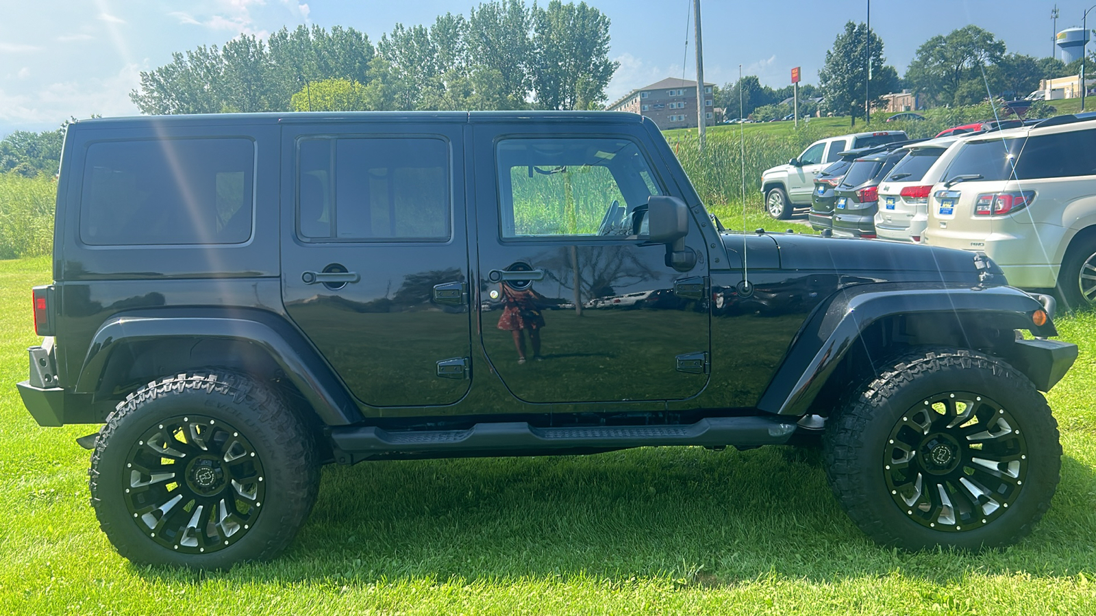 2013 Jeep Wrangler SAHARA 4WD 5