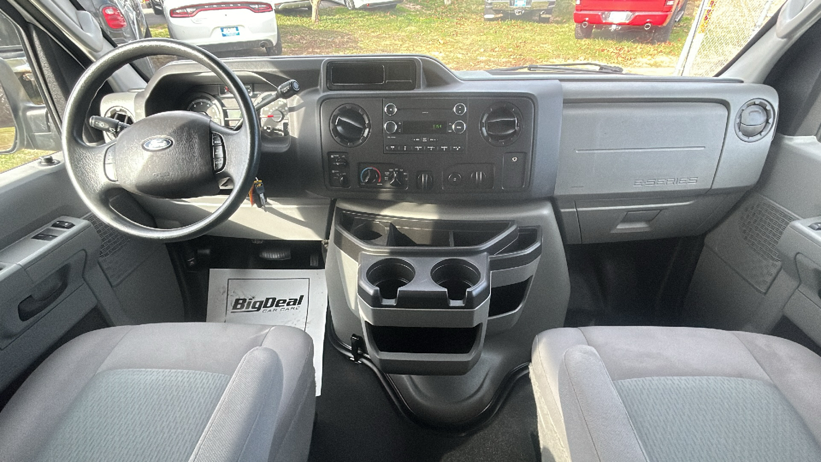 2013 Ford Econoline E350 SUPER DUTY WAGON 23