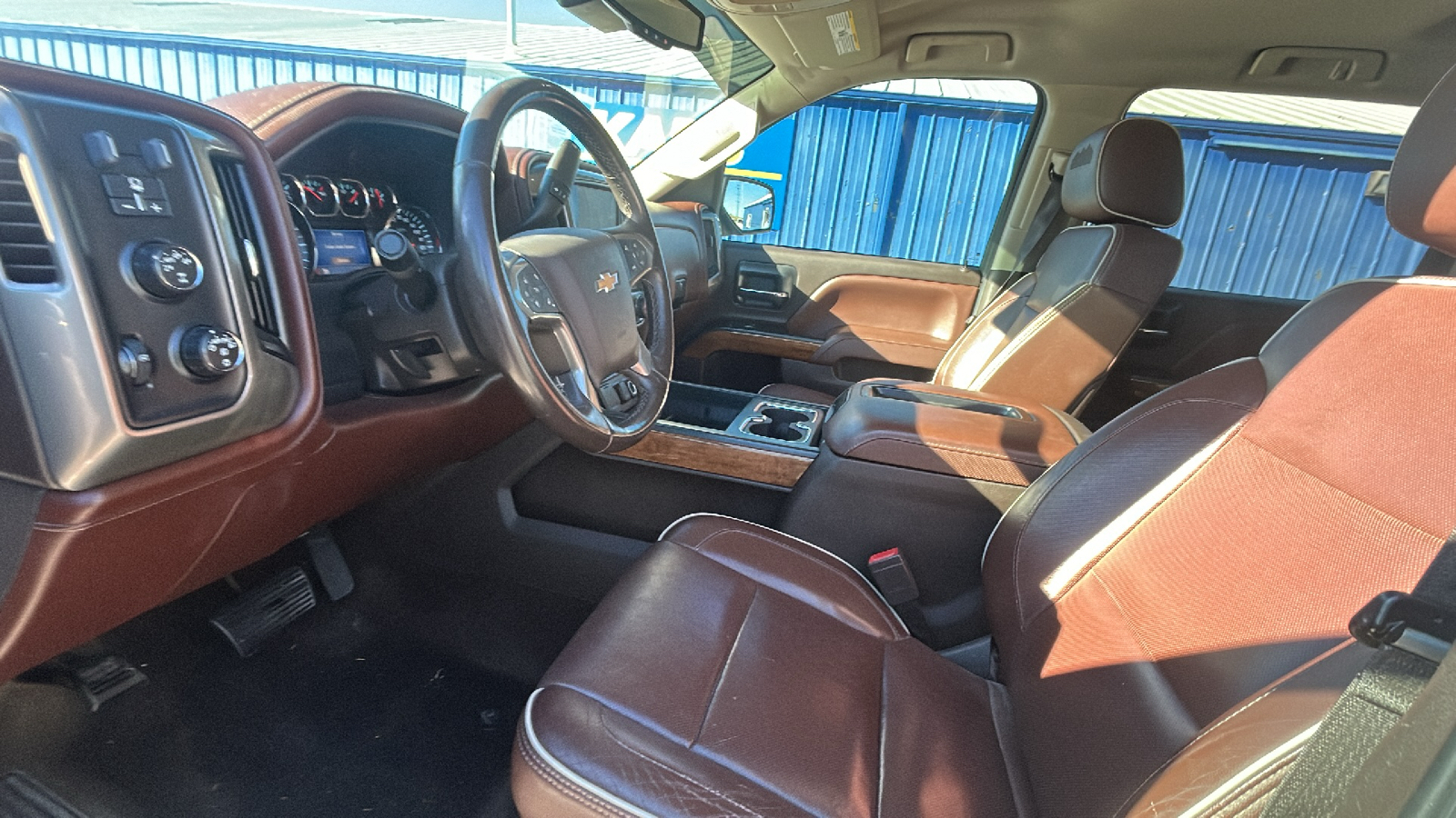 2014 Chevrolet Silverado 1500 HIGH COUNTRY 4WD Crew Cab 17