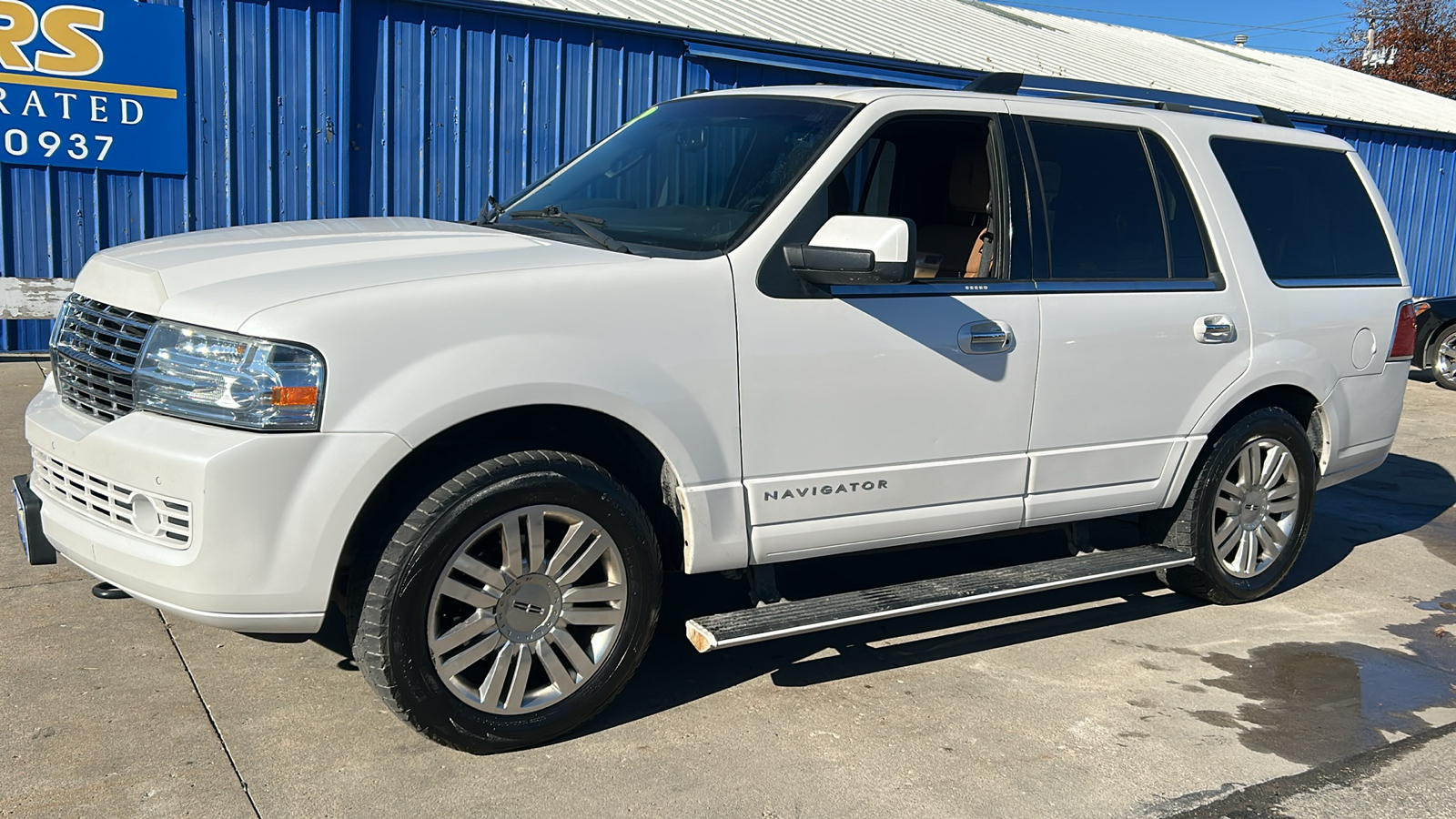 2014 Lincoln Navigator  2