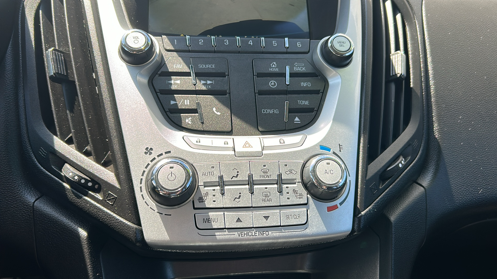 2014 Chevrolet Equinox LTZ AWD 27