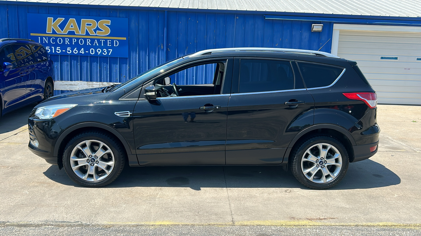 2014 Ford Escape Titanium 1