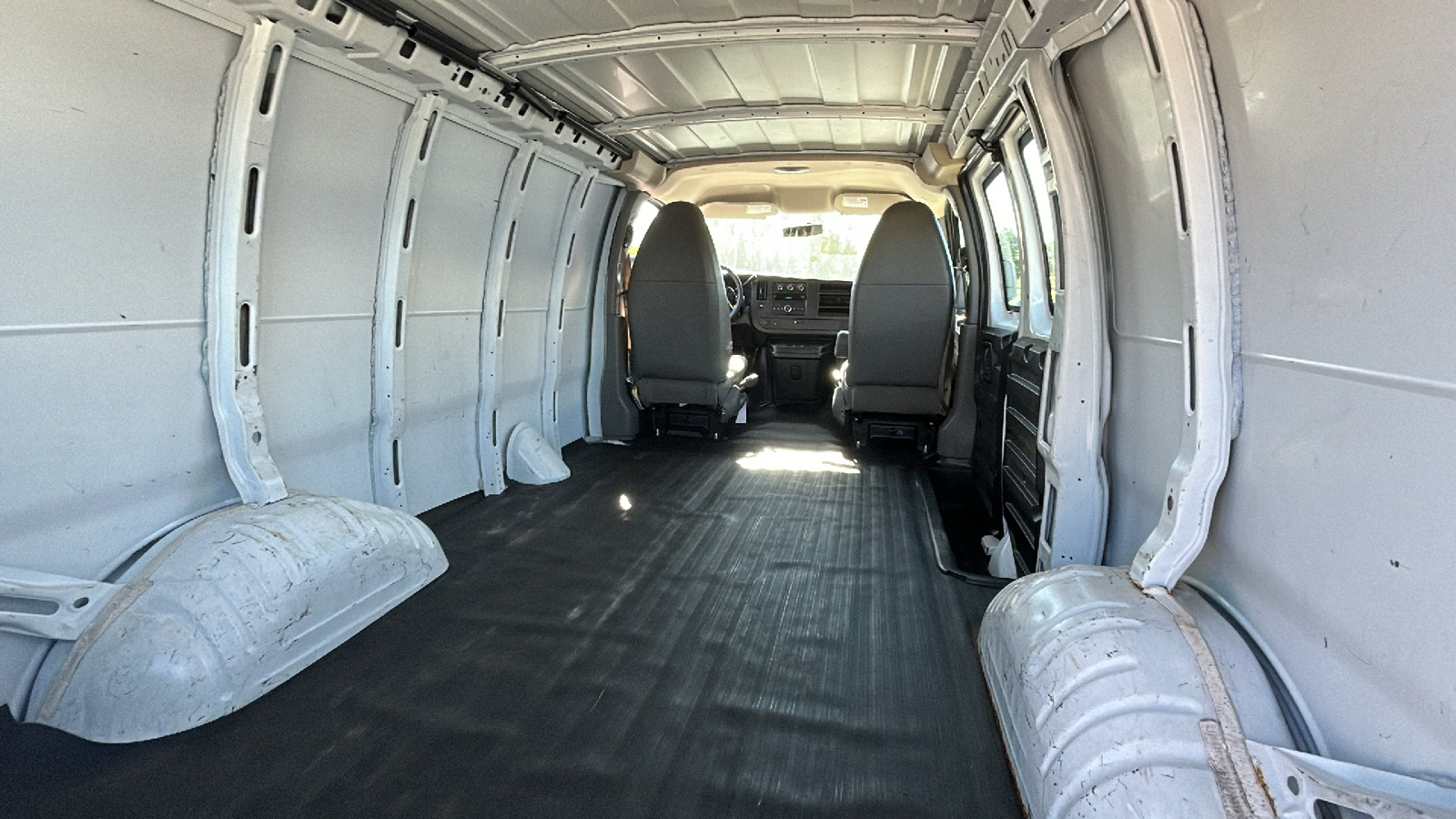 2014 Chevrolet Express Cargo Van 12