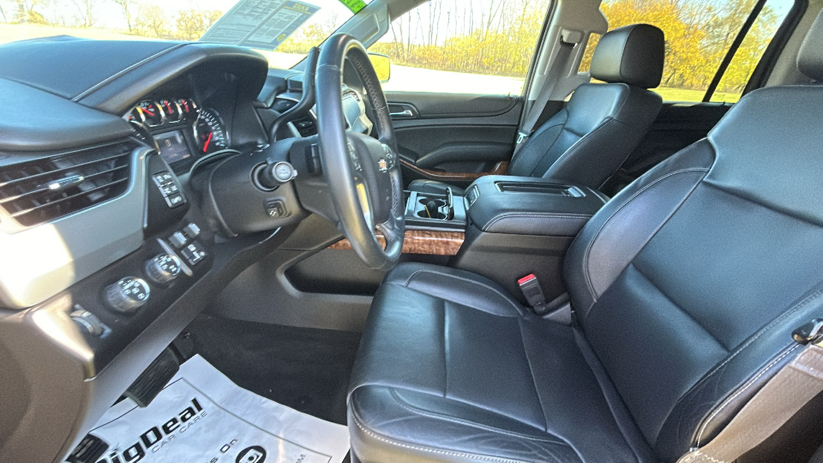 2015 Chevrolet Suburban 1500 LTZ 4WD 17