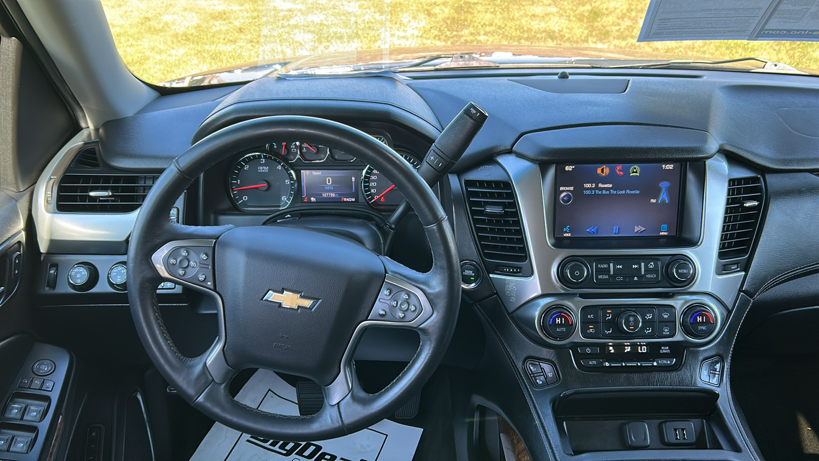 2015 Chevrolet Suburban 1500 LTZ 4WD 23