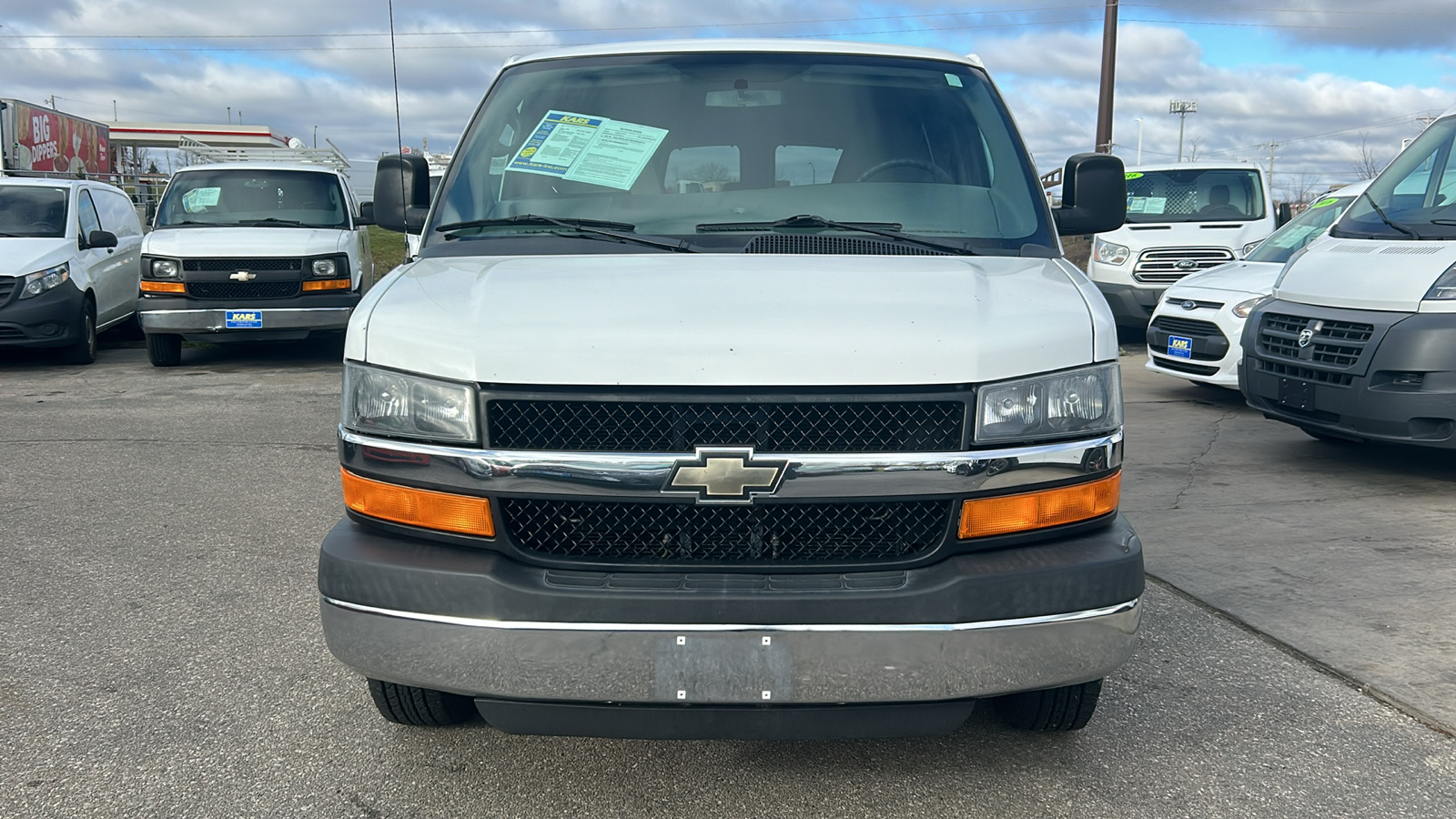 2015 Chevrolet EXPRESS G2500  3