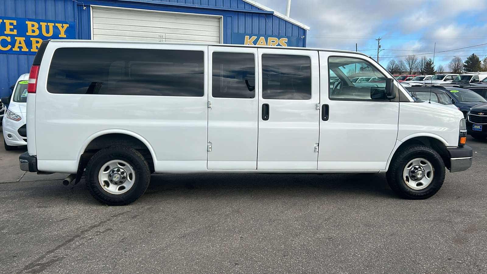 2015 Chevrolet EXPRESS G2500  5