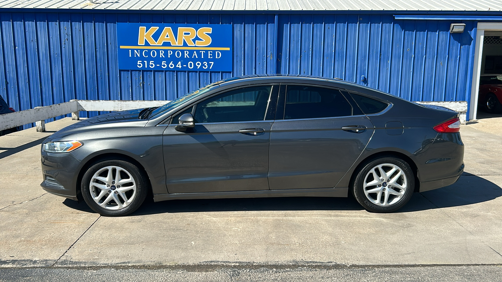 2015 Ford Fusion SE 1