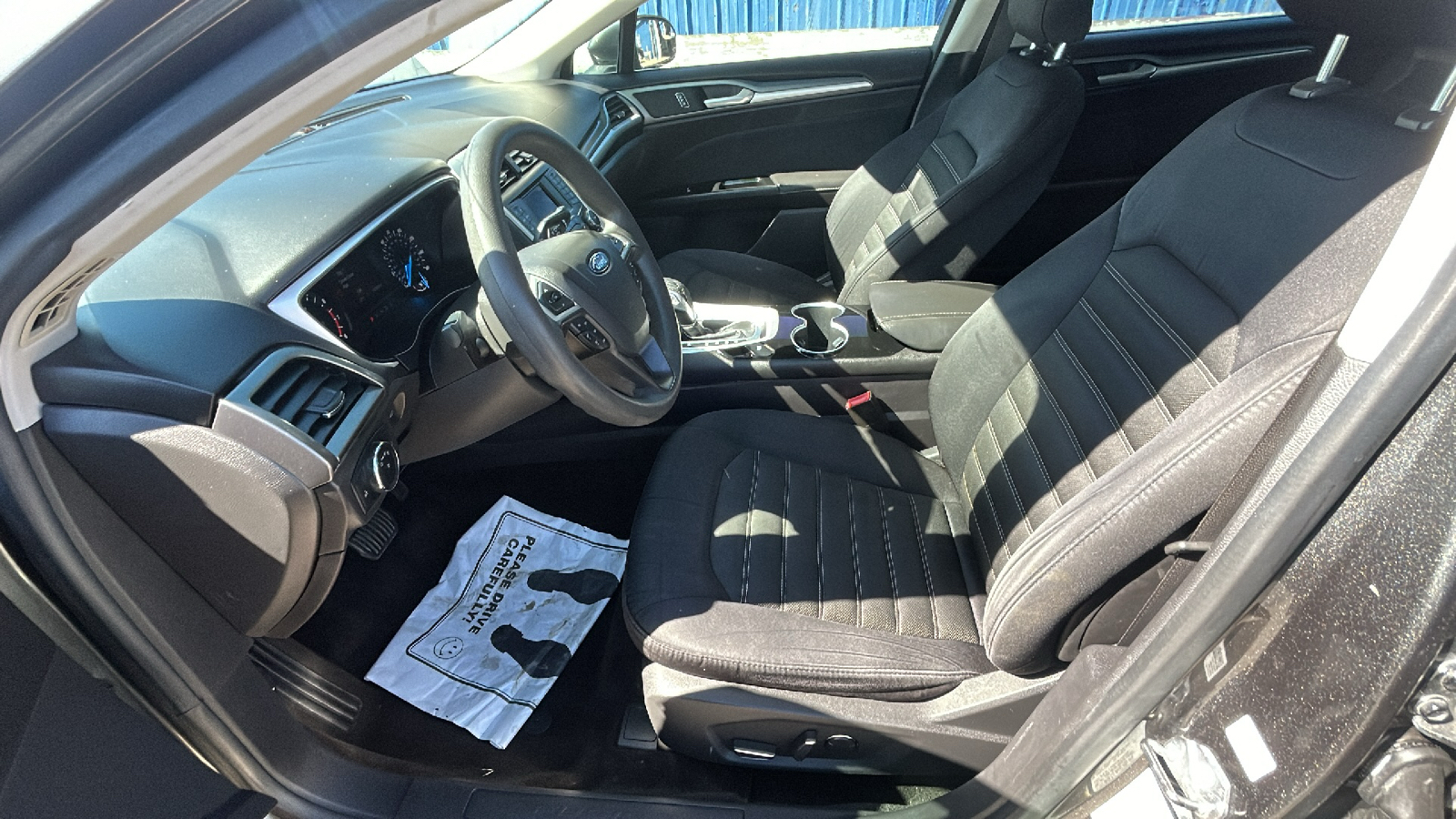 2015 Ford Fusion SE 11