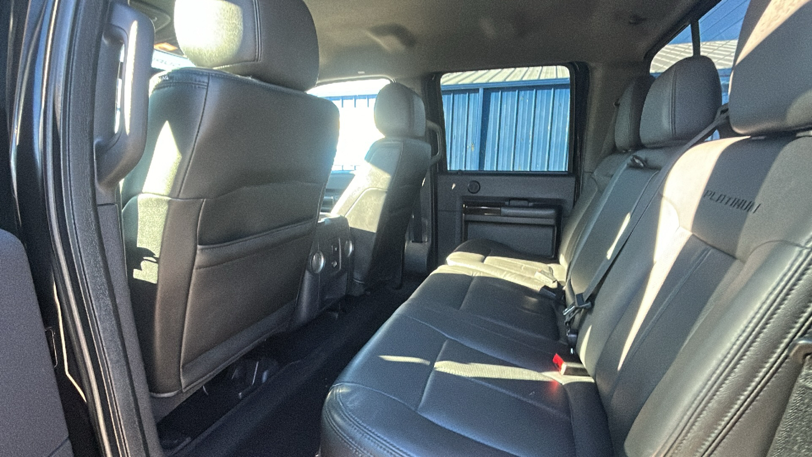 2015 Ford F-250 SUPER DUTY 4WD Crew Cab 18