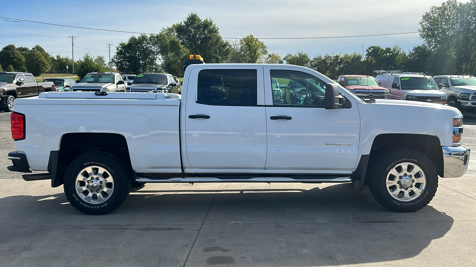 2015 Chevrolet Silverado 2500HD HEAVY DUTY LT 4WD Crew Cab 5