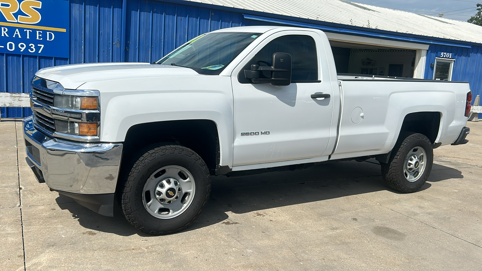 2015 Chevrolet Silverado 2500HD HEAVY DUTY 4WD Regular Cab 2