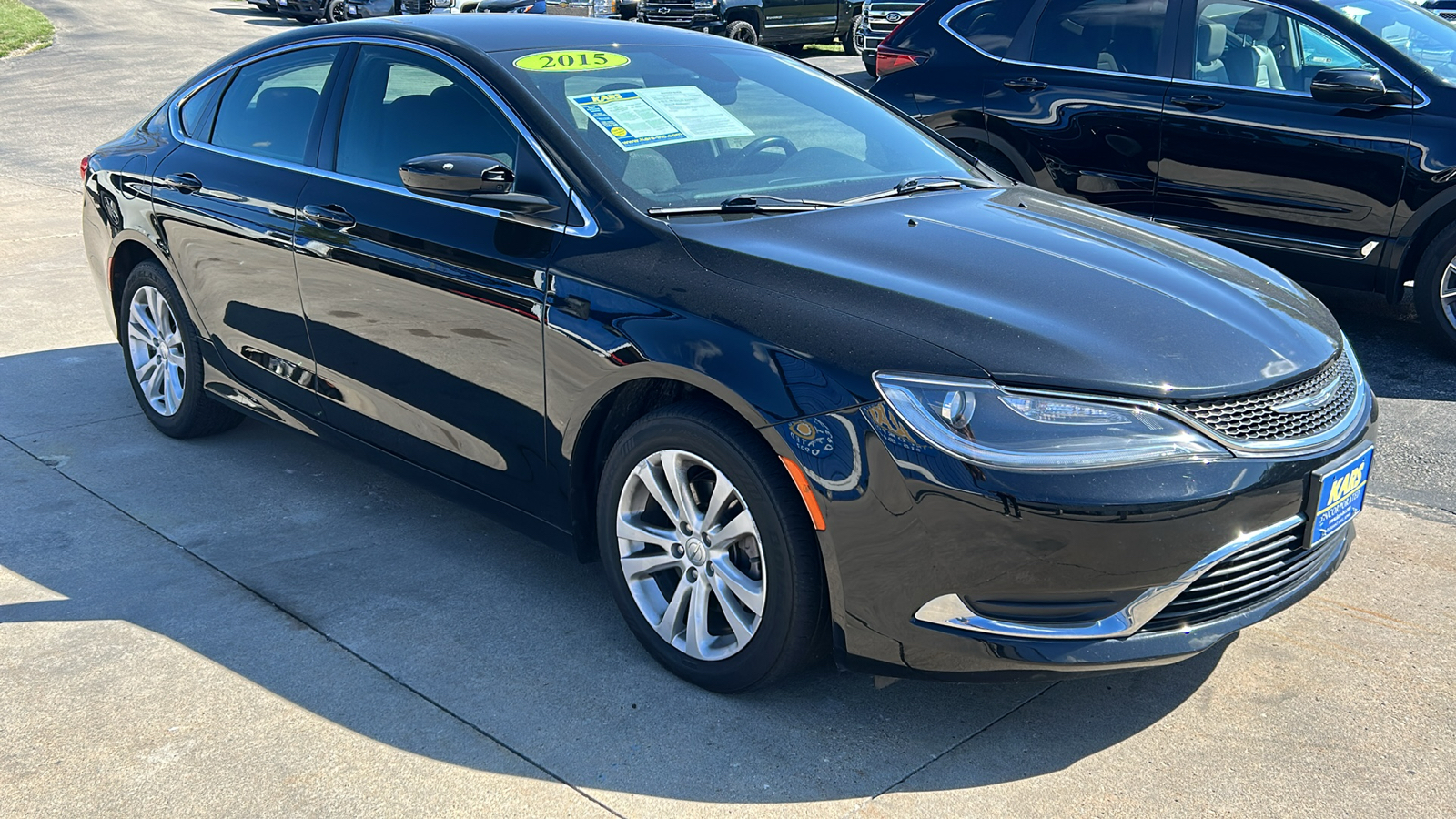 2015 Chrysler 200 LIMITED 4