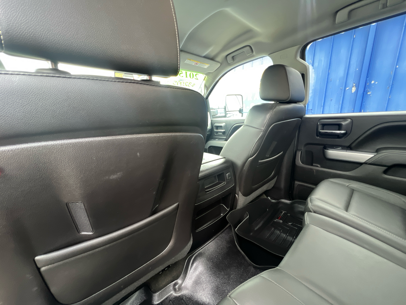 2015 Chevrolet Silverado 2500HD HEAVY DUTY LTZ 4WD Crew Cab 11