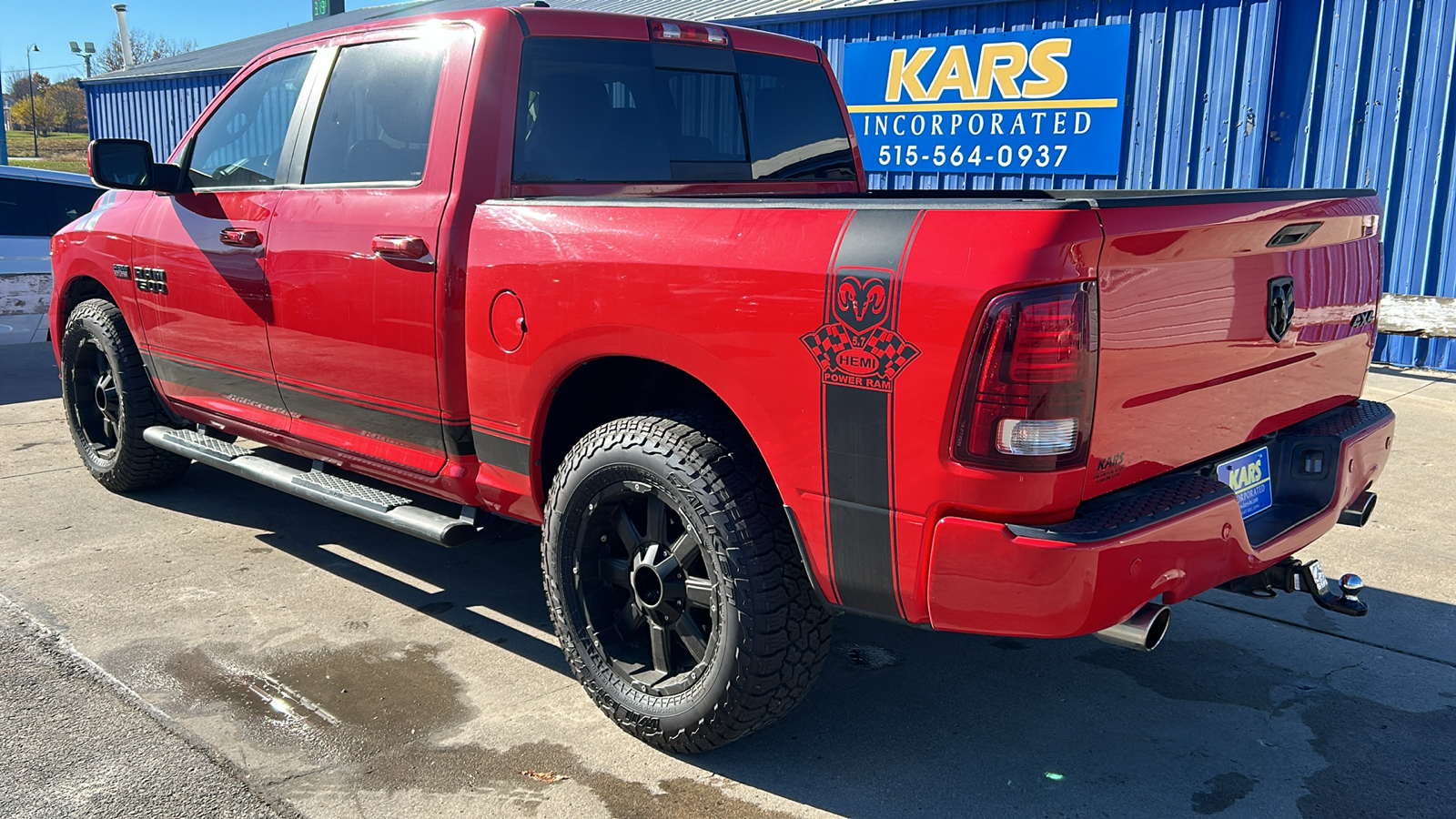 2016 Ram 1500 SPORT 4WD Crew Cab 8