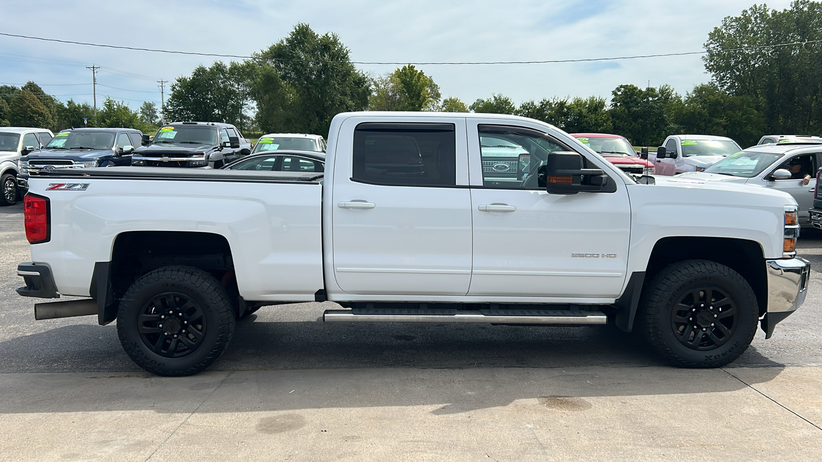 2016 Chevrolet Silverado 2500HD HEAVY DUTY LT 4WD Crew Cab 5