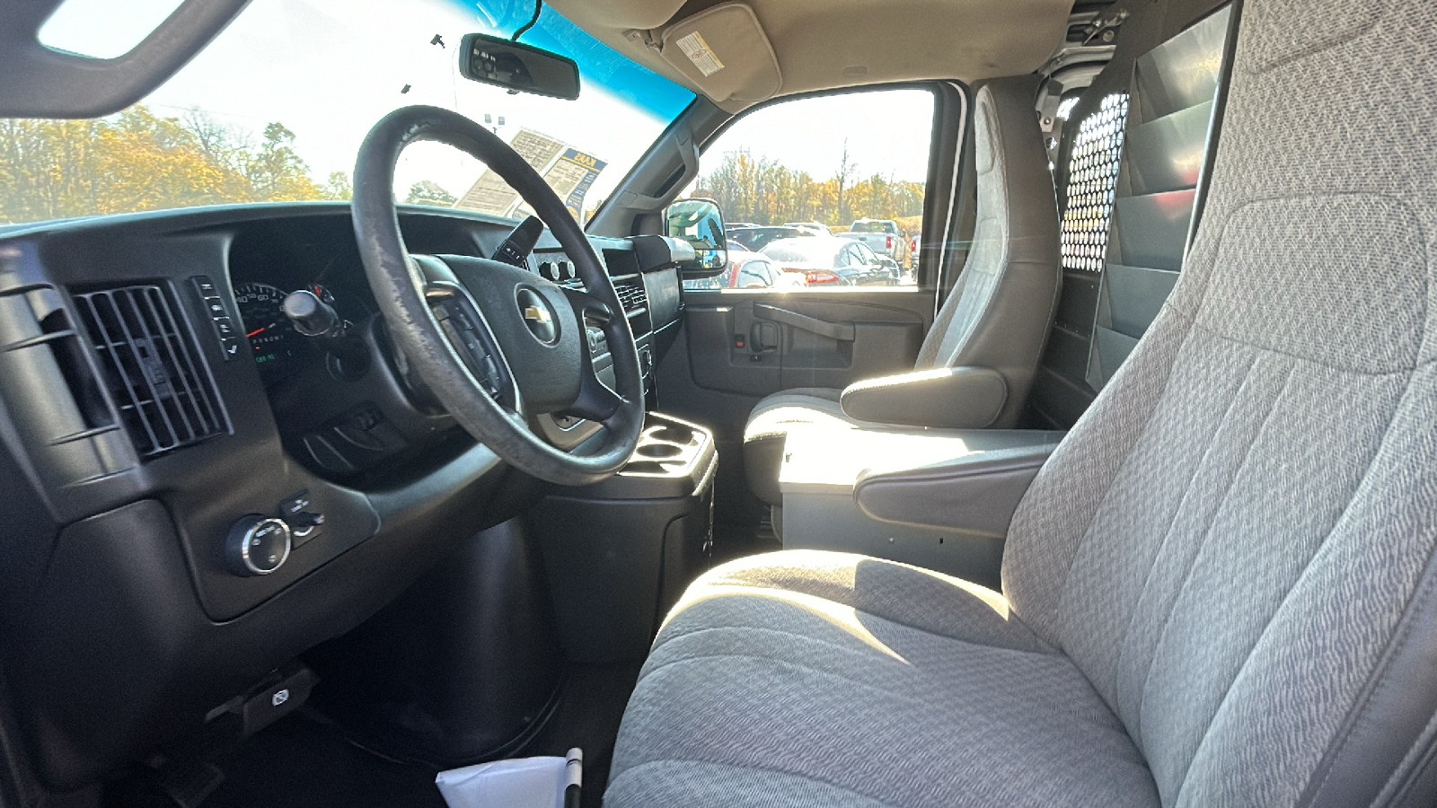 2016 Chevrolet Express Cargo Van 16