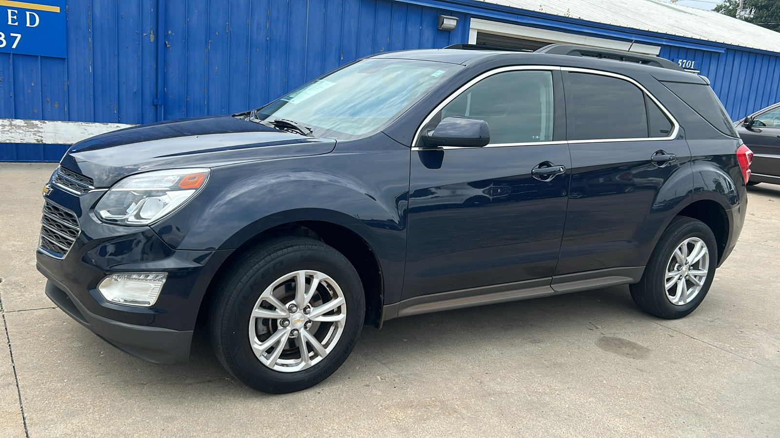 2016 Chevrolet Equinox LT AWD 2